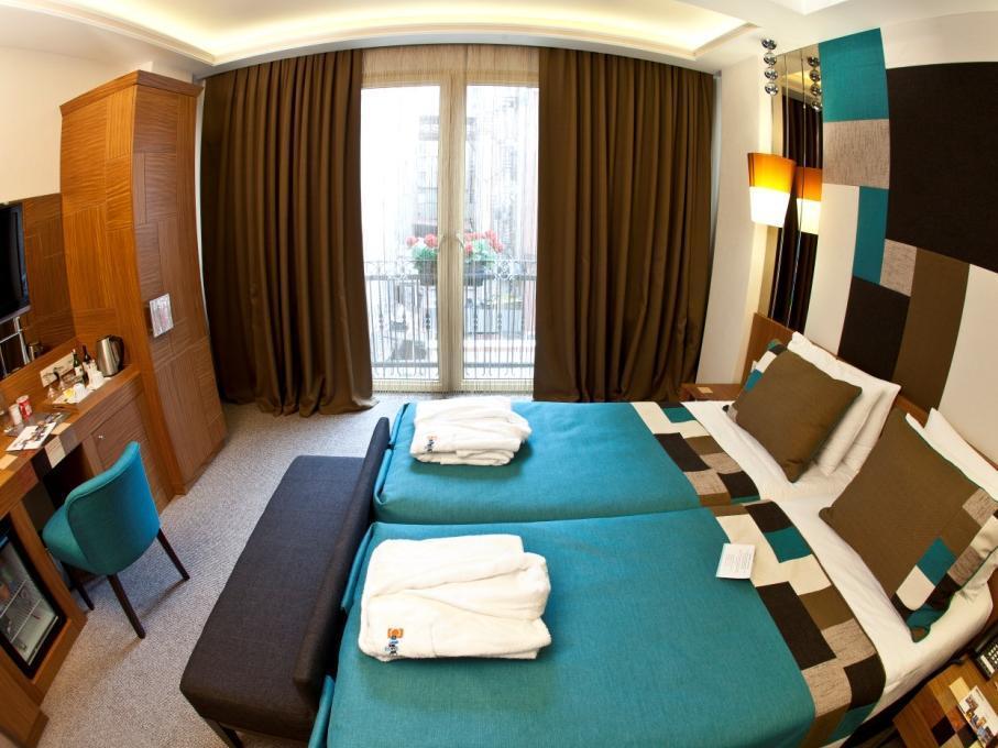 Collage Taksim Hotel Istanboel